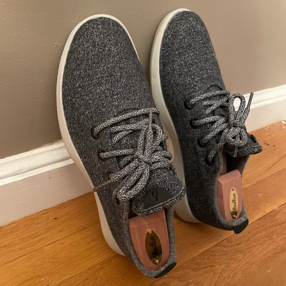 Size 10 Allbirds Wool Runners -  FREE Shipping Natural Grey/Light Grey - Picture 3 of 4